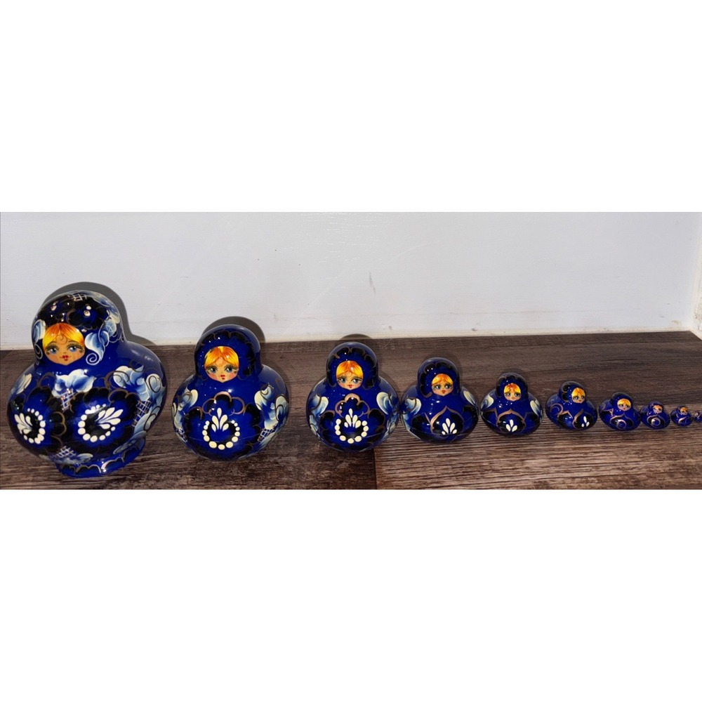 Hand Painted And Signed Russian Nesting Dolls 4.5" Set Of 10 Dolls